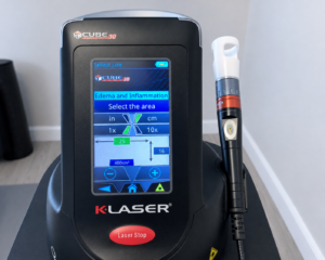 K-Laser Cube 30 til behandlinger af smerter og inflammation